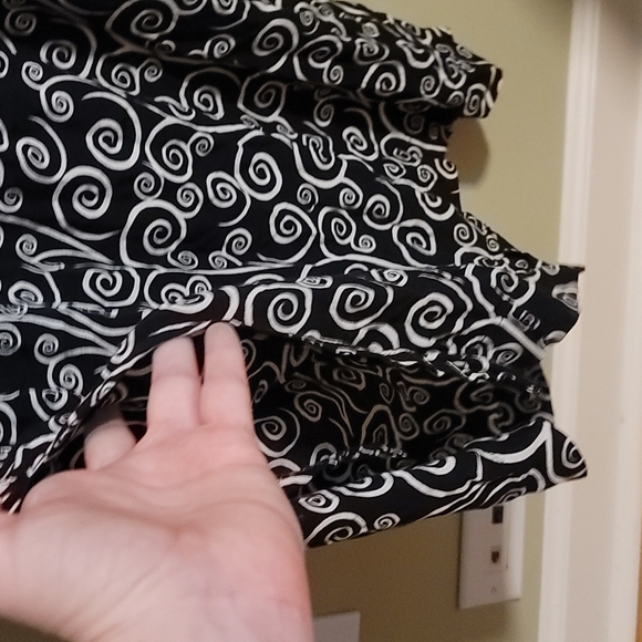 Maxi dress that cinches in all the right places - Picture 4 of 5